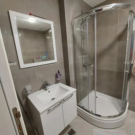 White Cloud By Rent A Car Mi Подгориця