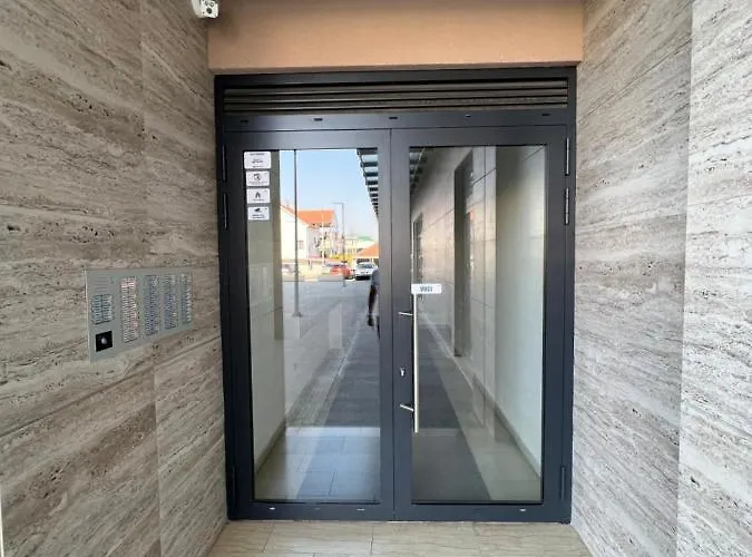 White Cloud By Rent A Car Mi Апартаменти *