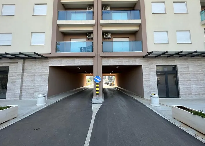 White Cloud By Rent A Car Mi