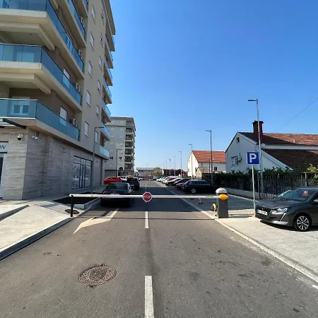 White Cloud By Rent A Car Mi *