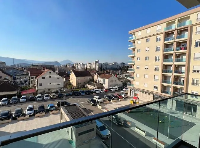 White Cloud By Rent A Car Mi Lejlighed Podgorica