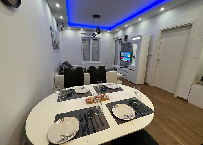 White Cloud By Rent A Car Mi Apartament Podgorica